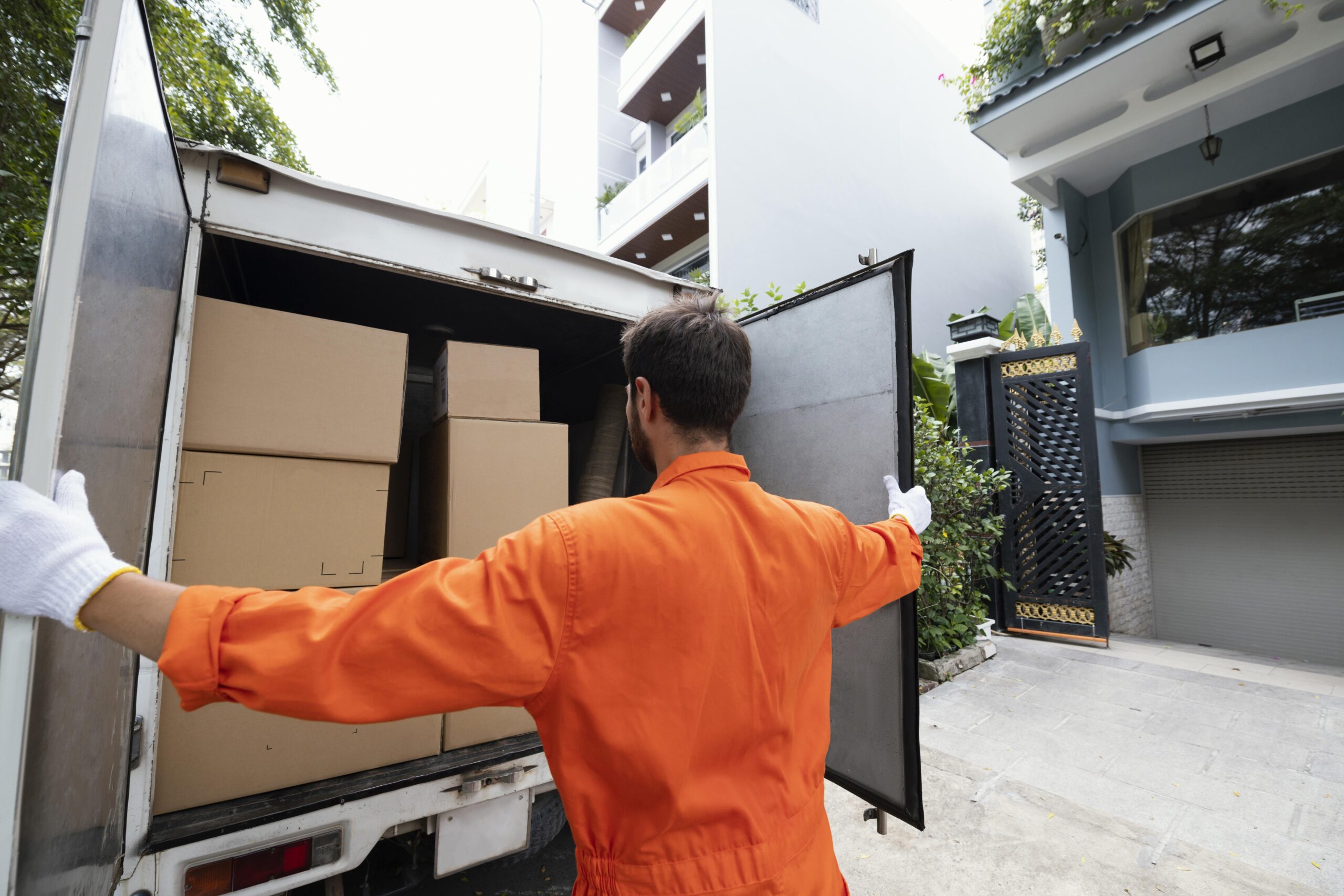 Movers With Storage in Los Angeles